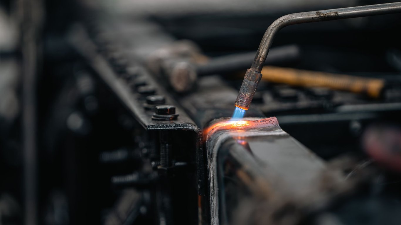 Furnace Tune Up Near Me: How to Choose a Qualified Local Technician