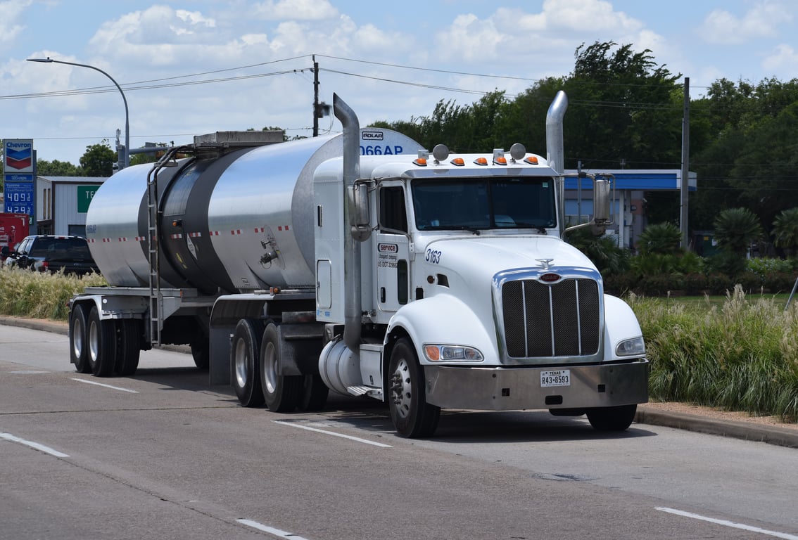18 wheeler truck
