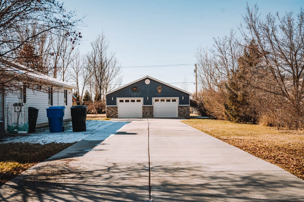 Garage Addition Contractors Near Me: How to Choose the Right Builder