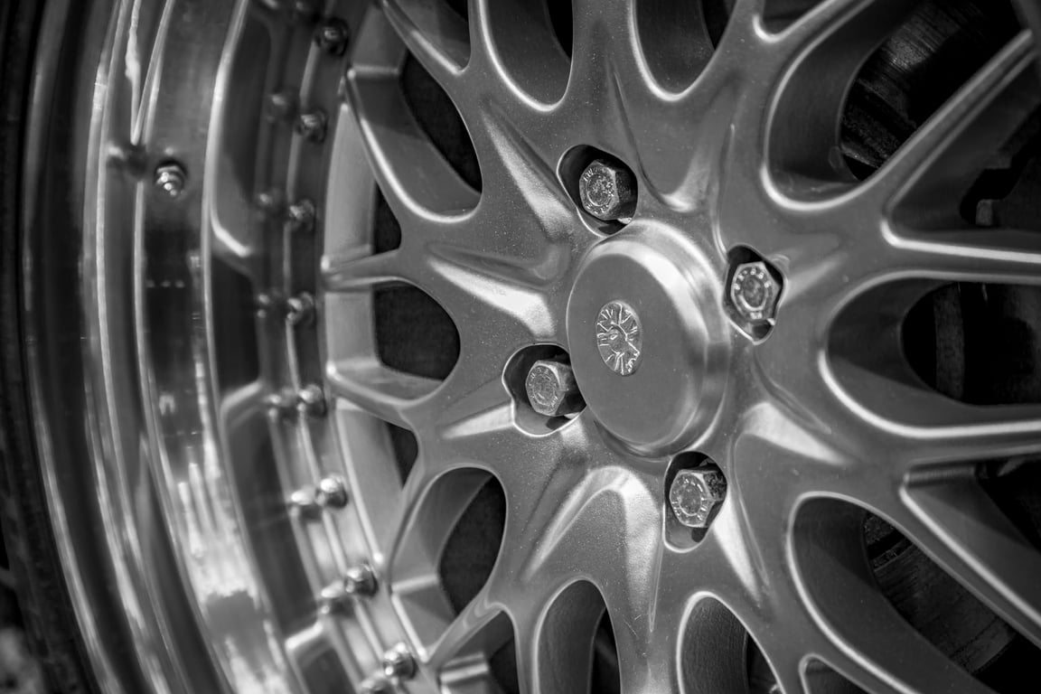 tire shop wheel alignment