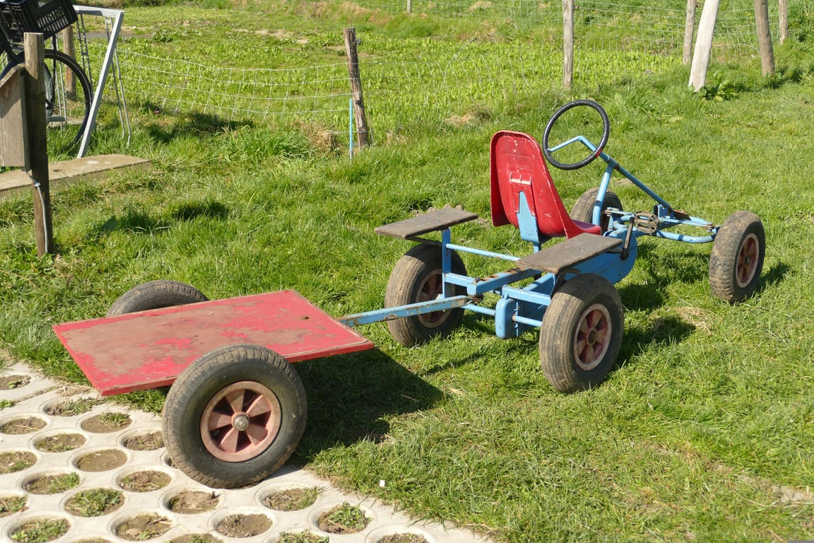 weight-distribution trailer hitch