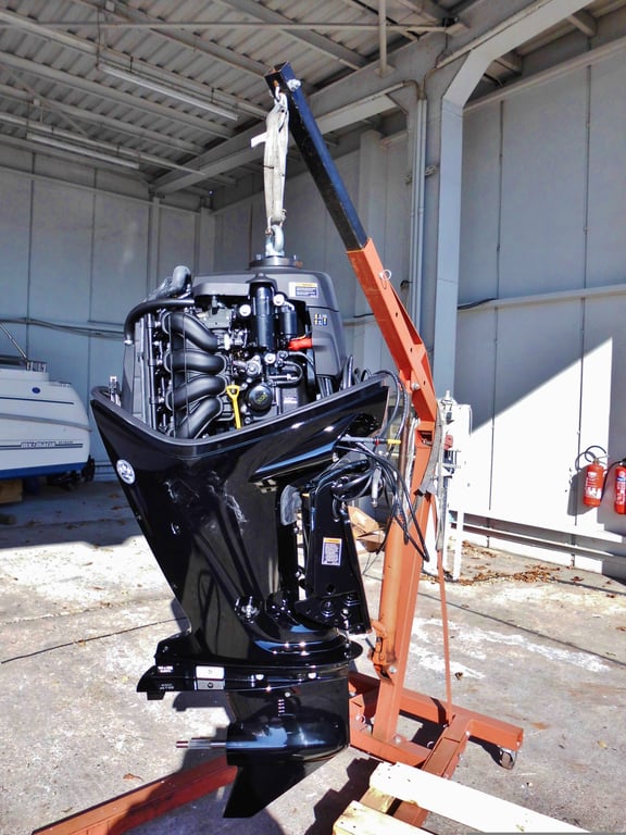 Yamaha 115 outboard motor