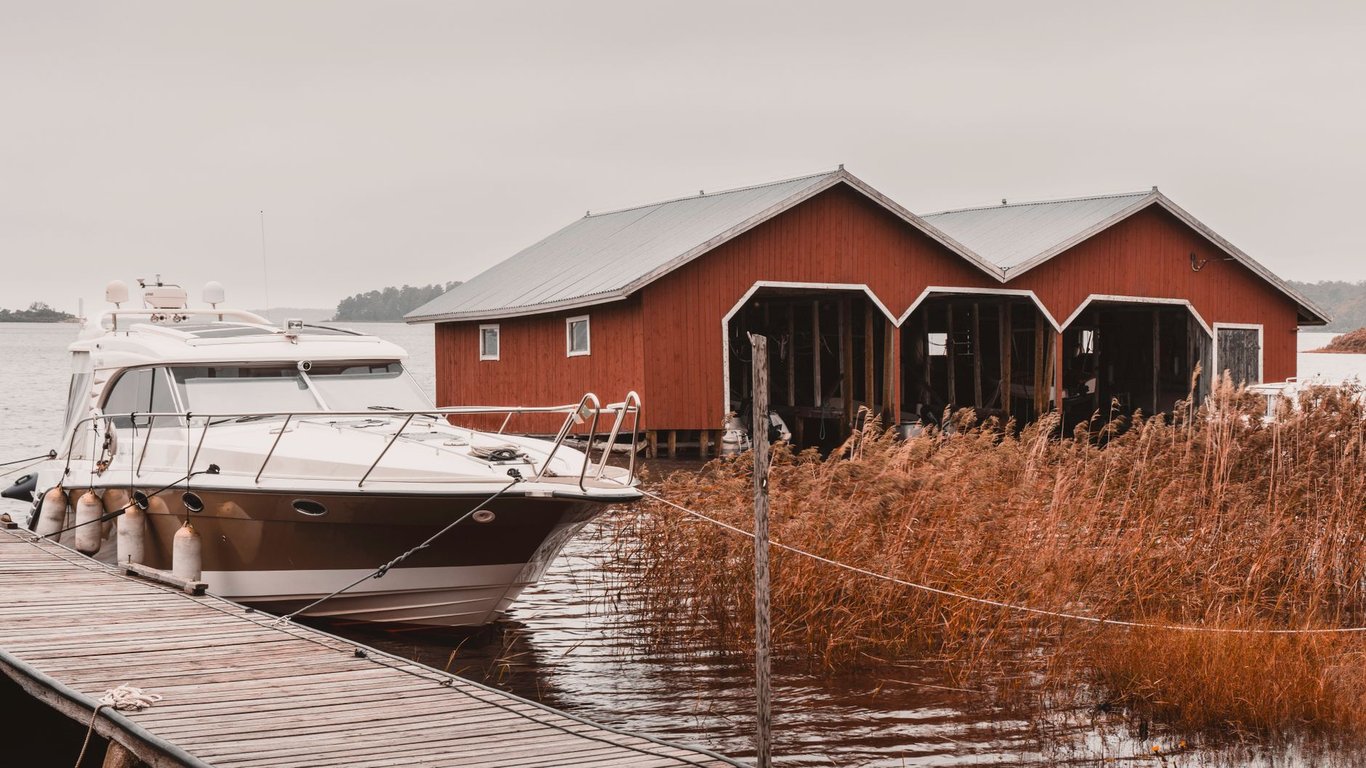 Used Pontoon Trailers for Sale Near Me: How to Find the Right Fit Before You Buy