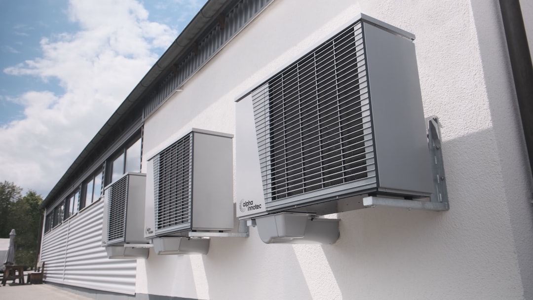 Efficient Heating and Air: A Homeowner’s Guide to Lower Energy Use and Smarter HVAC Choices