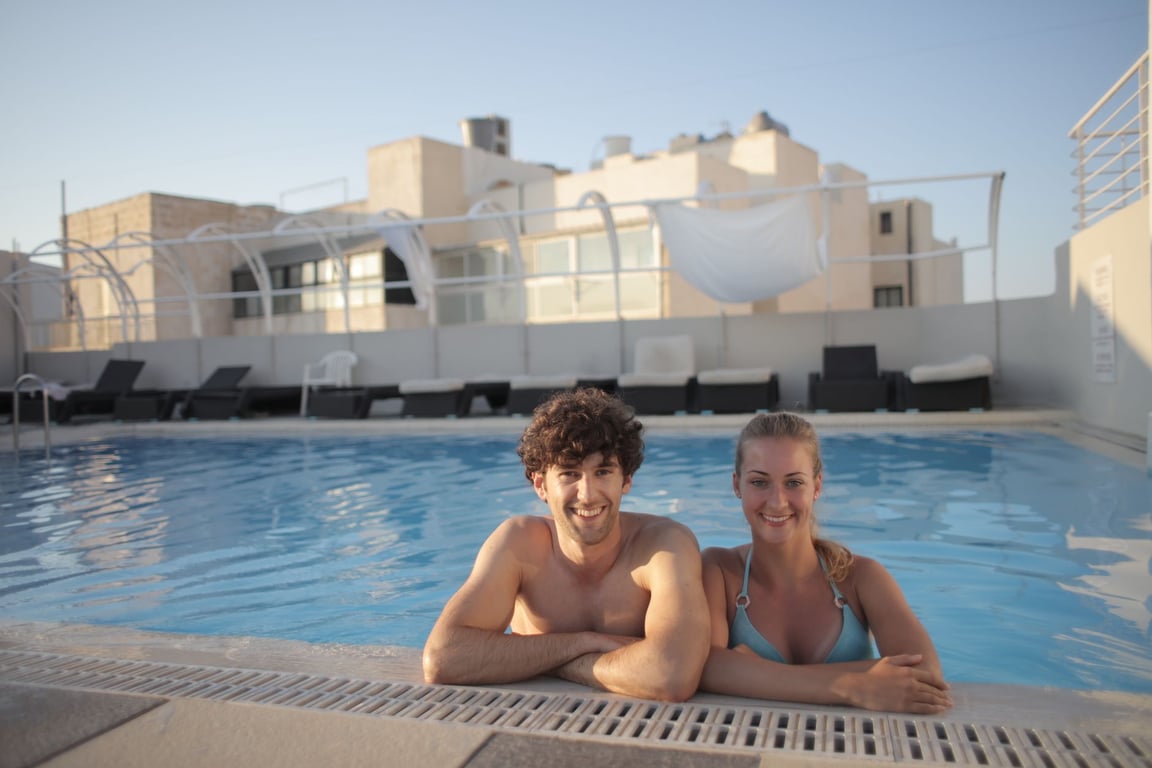 Pool Cleaners Near Me: How to Choose a Reliable Local Service