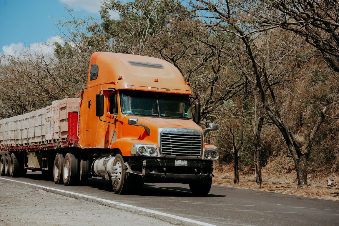 Semi Truck Mobile Mechanic Near Me: How to Choose Reliable Roadside Repairs