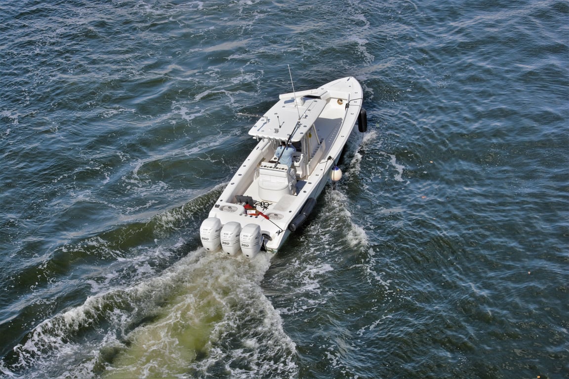 outboard motor fishing boat