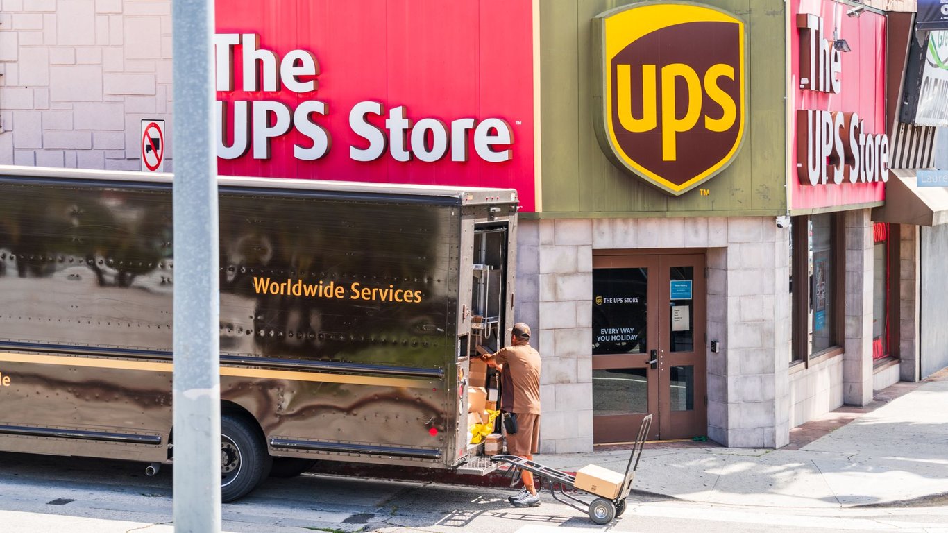 Best Truck Company to Work For: How to Compare Pay, Equipment, and Support