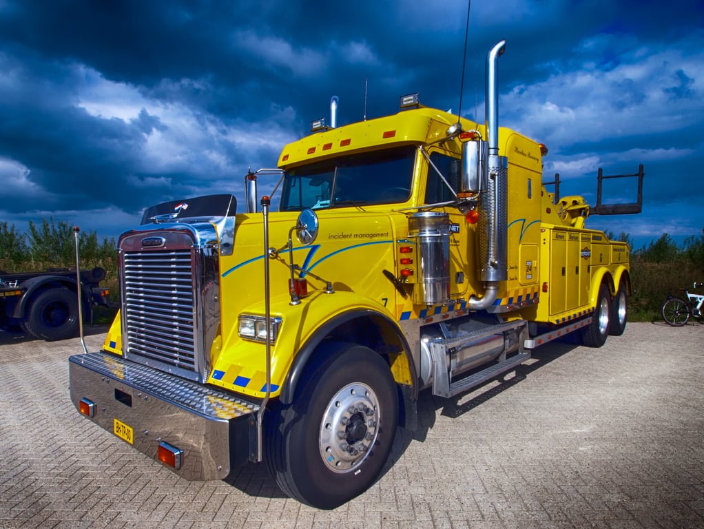 heavy duty tow truck recovery