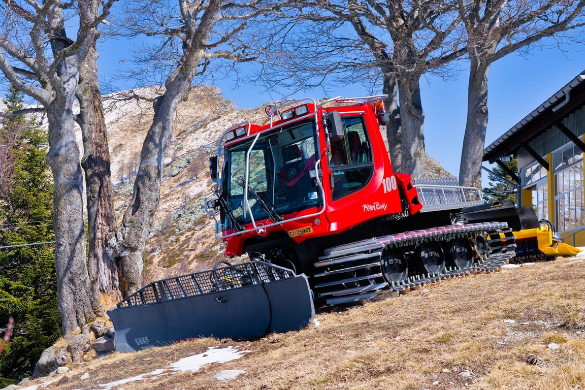 Compact Track Loaders: How to Choose the Right Machine for Your Jobsite