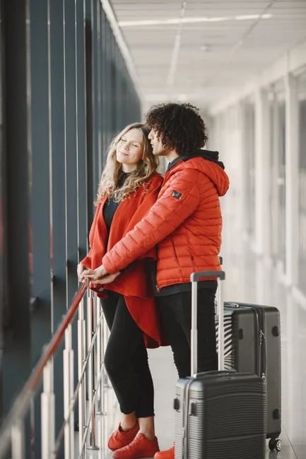 Image describing How to Check In Luggage Fast 7 Proven Tips for 2026?