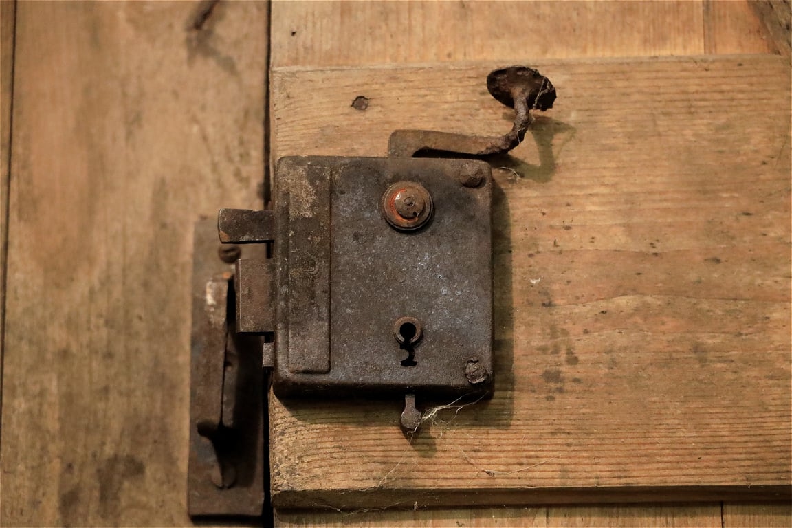 Kwikset smart door lock