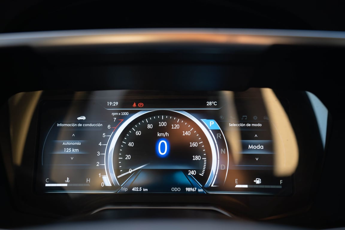 The Real Cost of Replacing an Electric Car Battery: What U.S. Drivers Should Expect