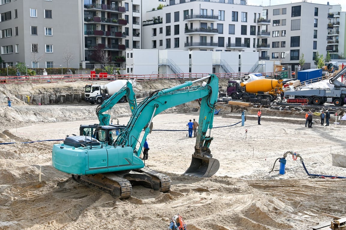 Mini Backhoe Rental Near Me: How to Choose the Right Machine for Your Jobsite