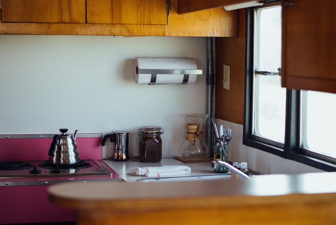 professional house cleaner kitchen