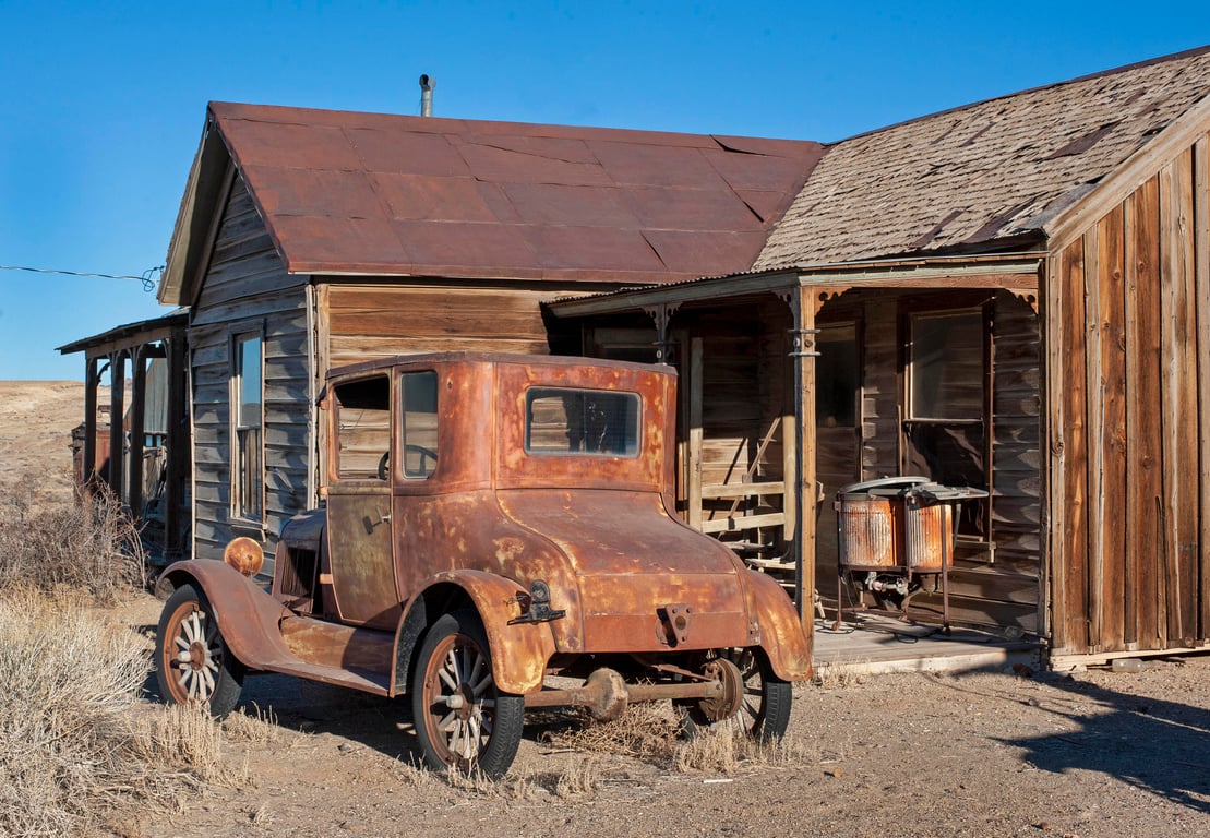 Ford F-150 towing trailer