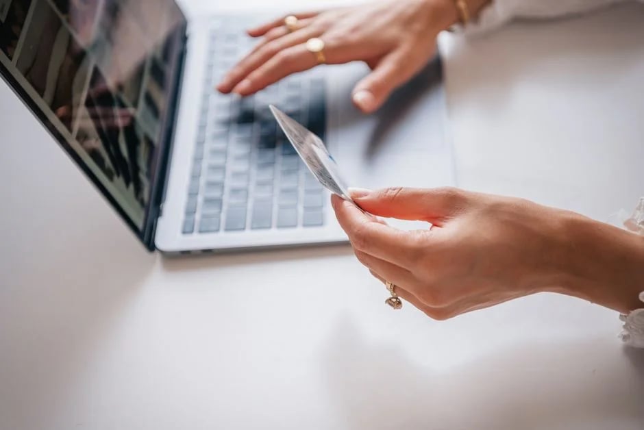 Image describing How to Buy Jewelry Online in 2026 7 Proven Tips