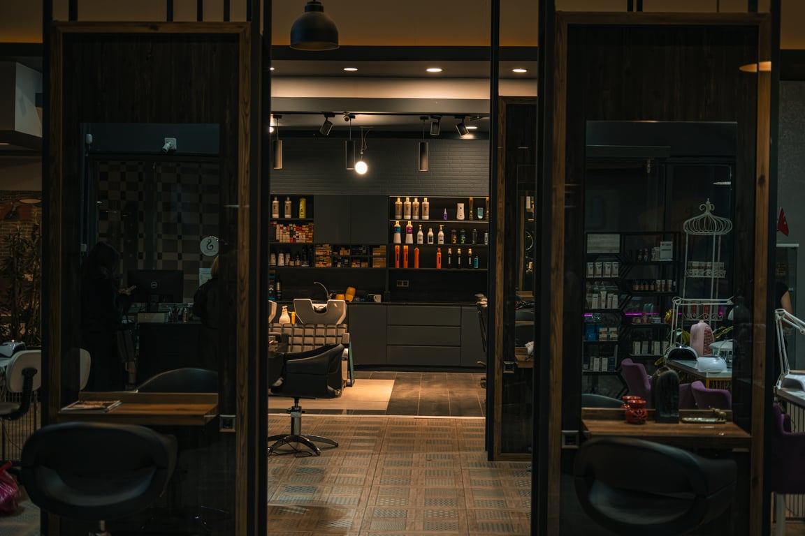 Commercial Deep Cleaning Services: What to Expect and How to Choose the Right Provider