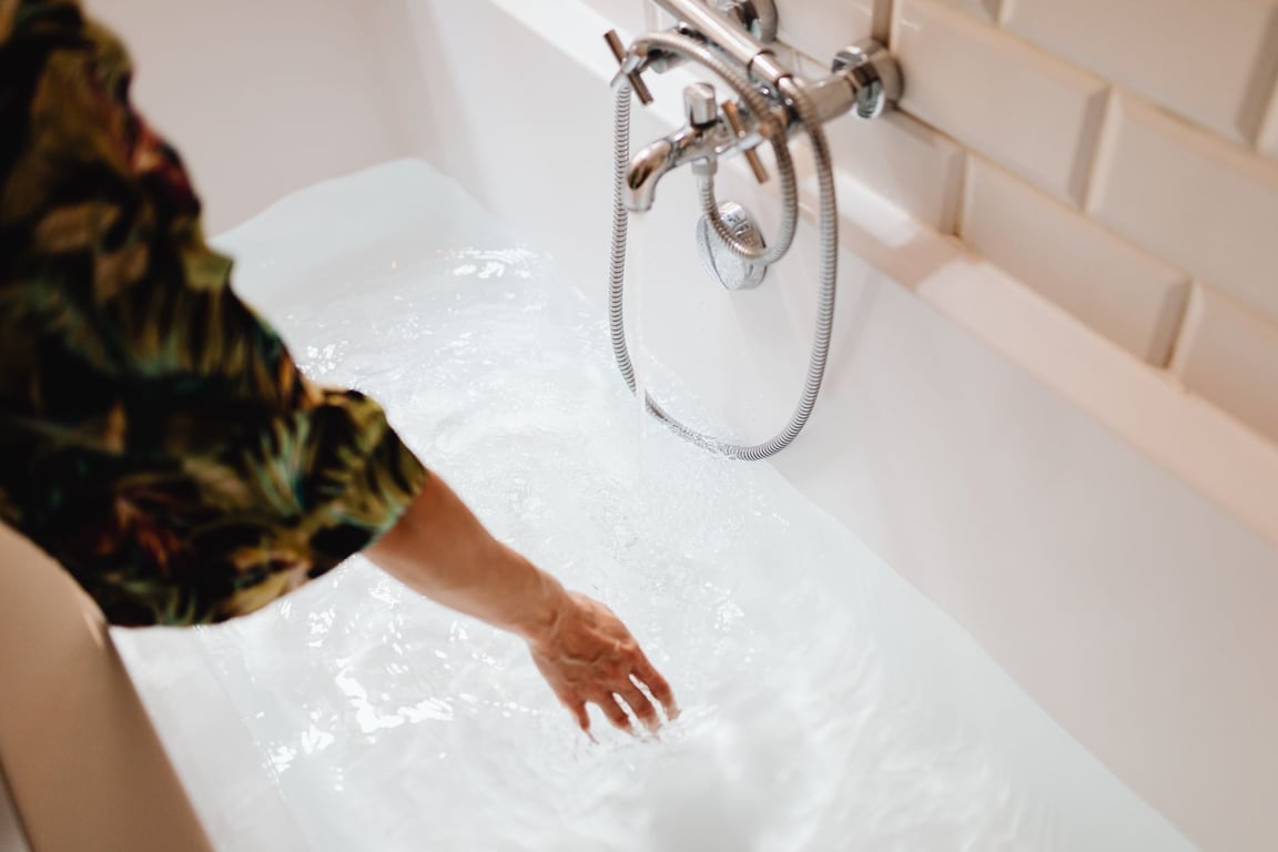Fixing a Bathtub Faucet: Diagnose Leaks, Drips, and Low Water Flow
