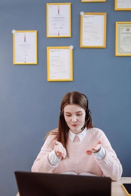 Image describing How to Find the Best Online Spanish Teacher Fast in 2026?