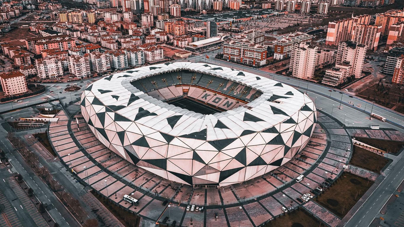 Cheap Holidays for MLS Fans: Plan a Soccer City Break on a Budget
