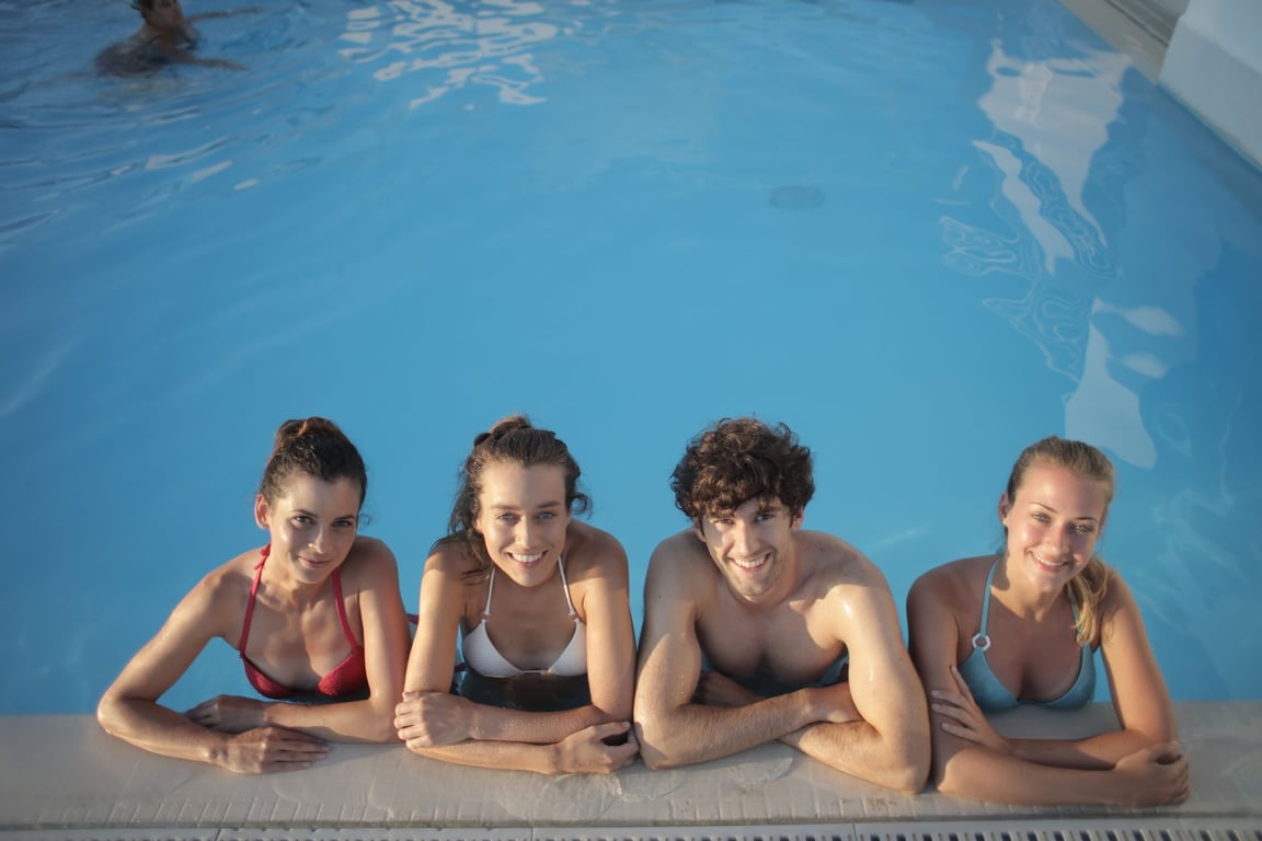 Pool Cleaning Companies Near Me: How to Choose a Reliable Local Service
