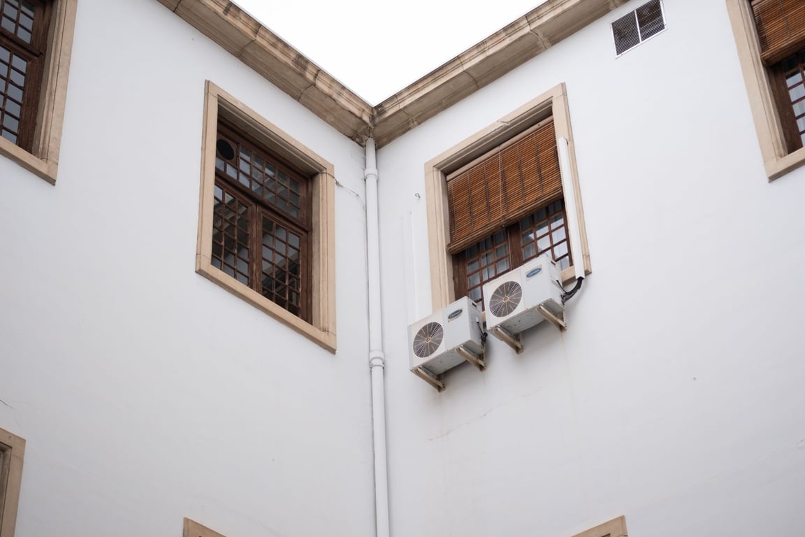 Carrier Heat Pump Guide: Models, Costs, Efficiency, and What to Compare