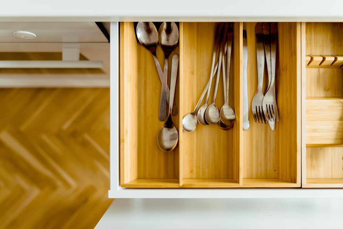 professional house cleaner kitchen