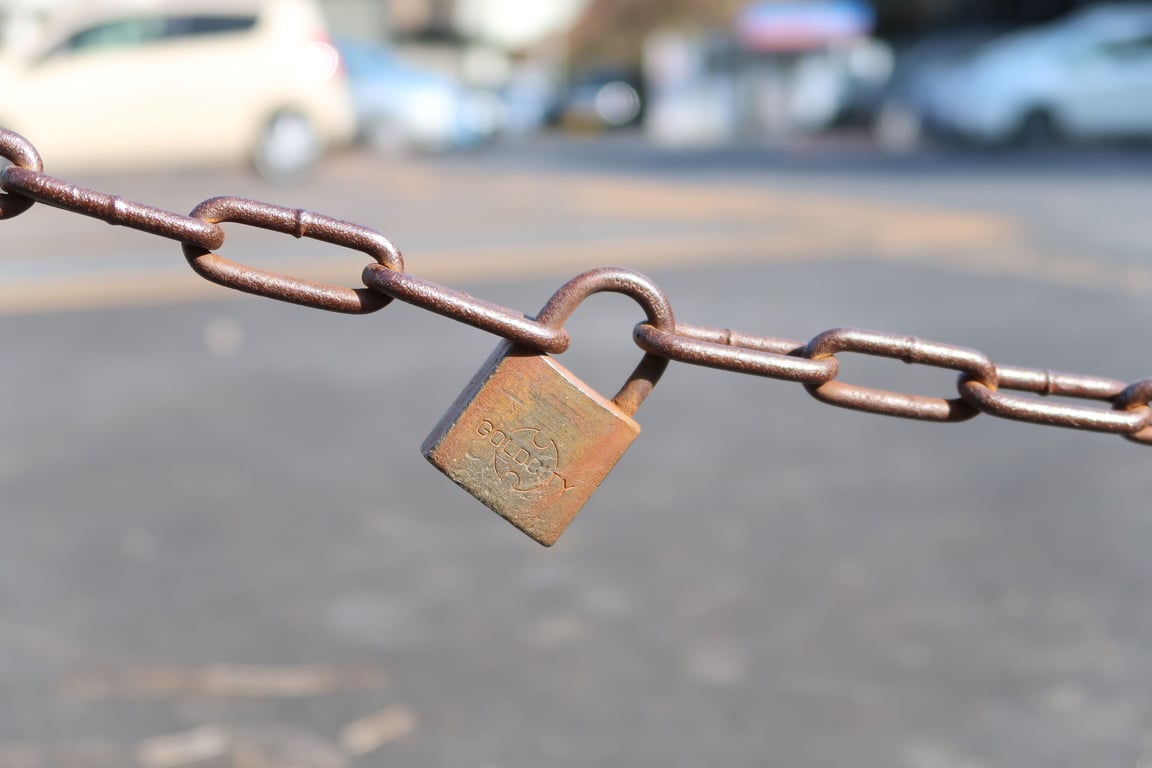 trailer hitch safety chains