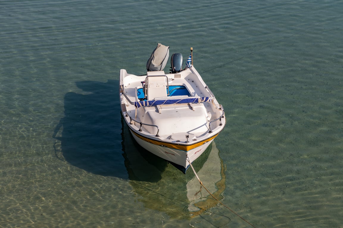 offshore fishing center console boat