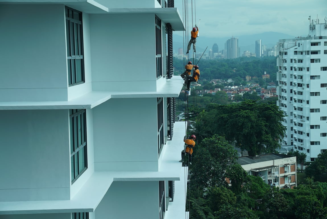 outdoor air conditioner unit maintenance