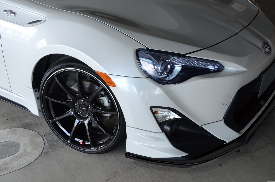 Toyota wheel alignment service