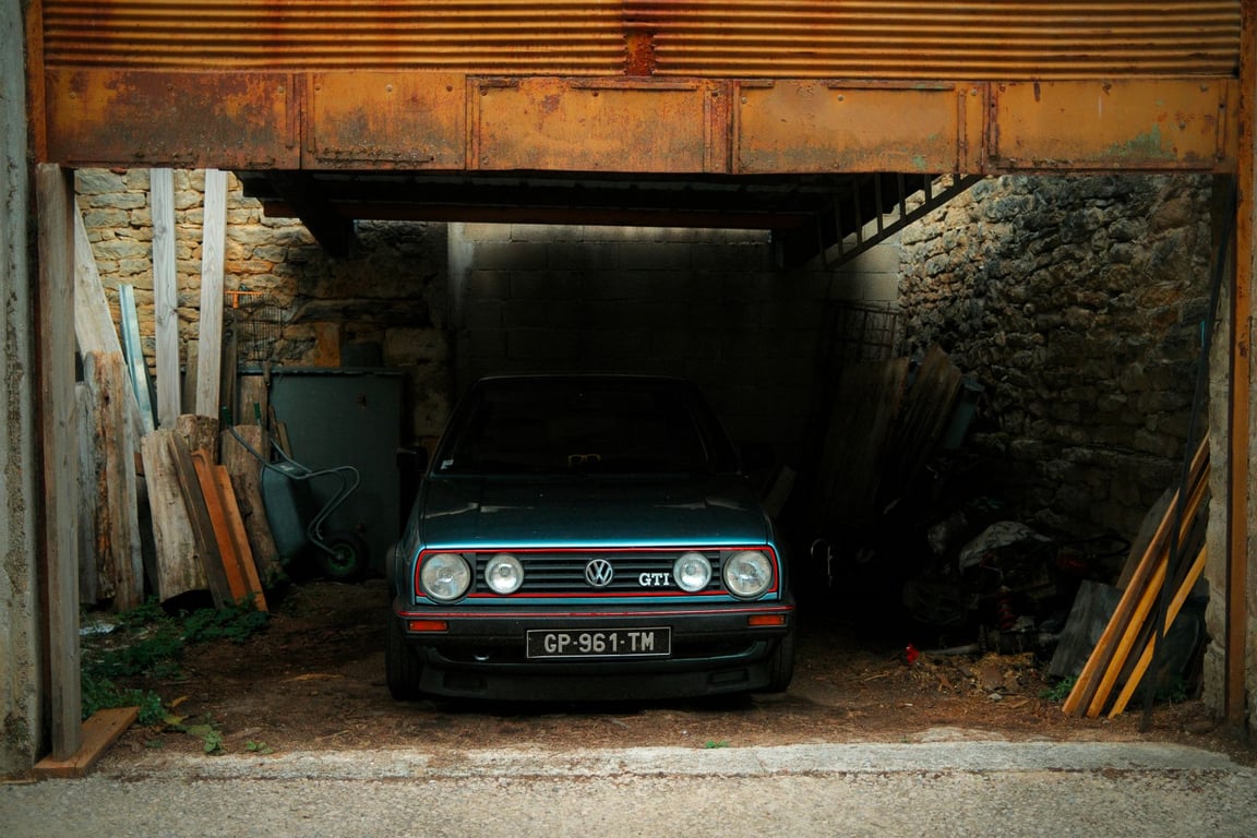 Garage Renovation Near Me: How to Find the Right Local Contractor and Plan Your Upgrade