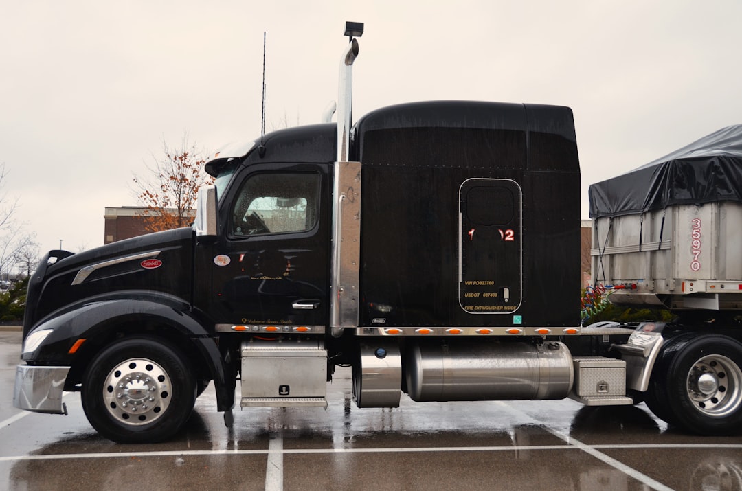 Semi Mobile Mechanic Near Me: What Truck Fleets Should Check Before Booking