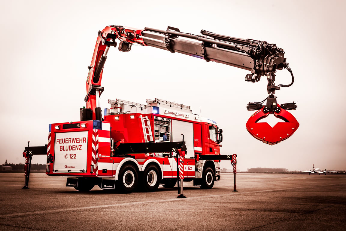 heavy truck recovery tow truck
