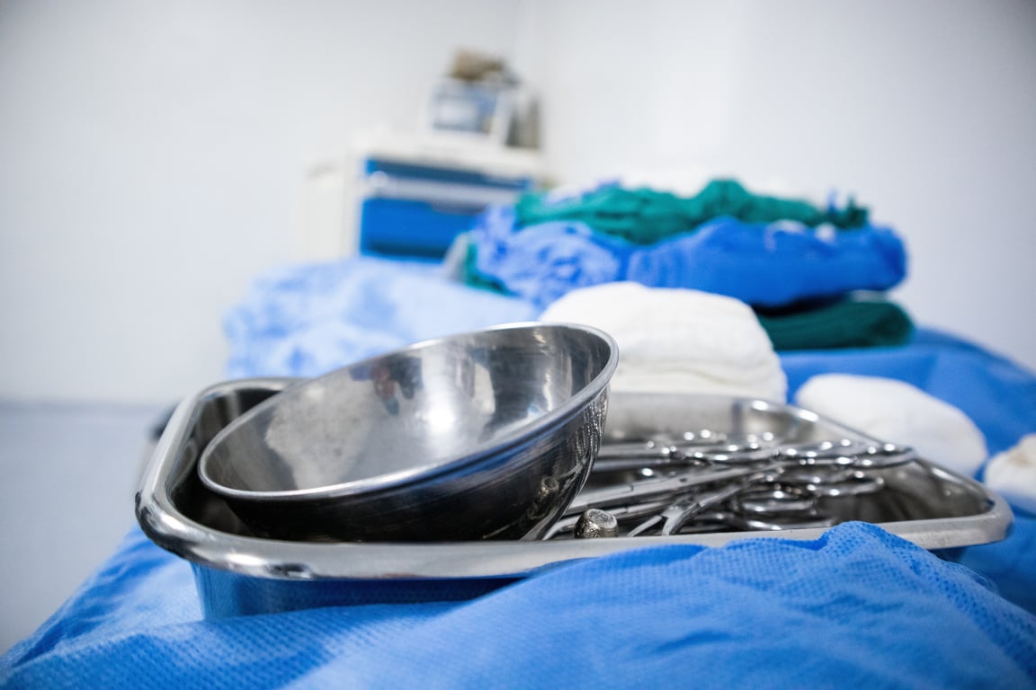 surgical technologist operating room