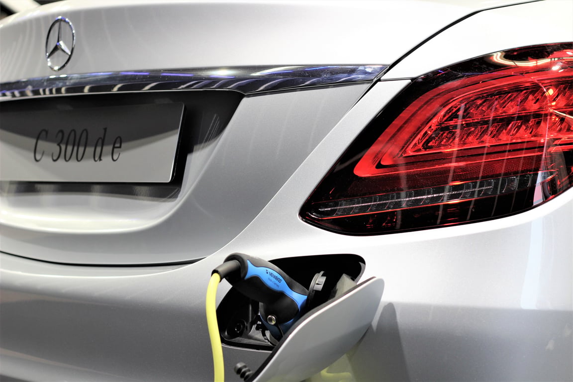 electric vehicle battery inspection