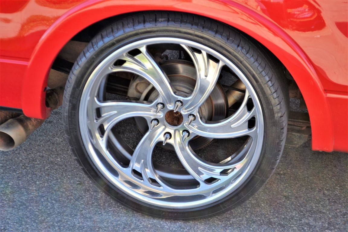 car tire sidewall markings