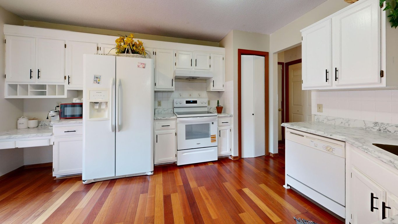 Kitchen Reno: Plan the Layout Before You Pick the Finishes