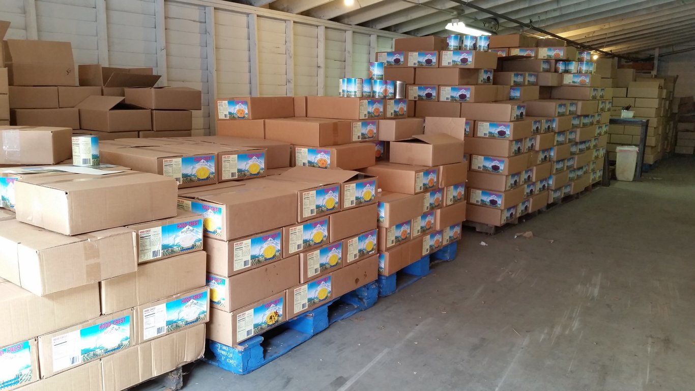 warehouse pallet storage