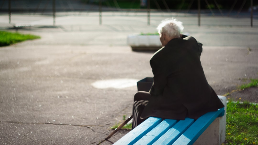 How to Choose the Right Place for Elderly Adults: Care, Cost, and Independence
