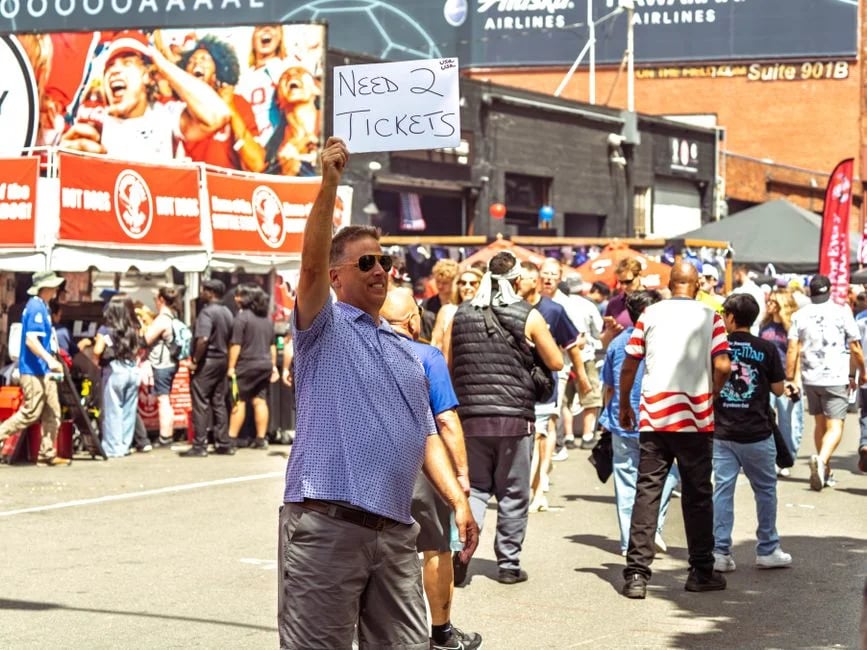 Image describing How to Get 2026 World Cup Tickets on StubHub Fast?