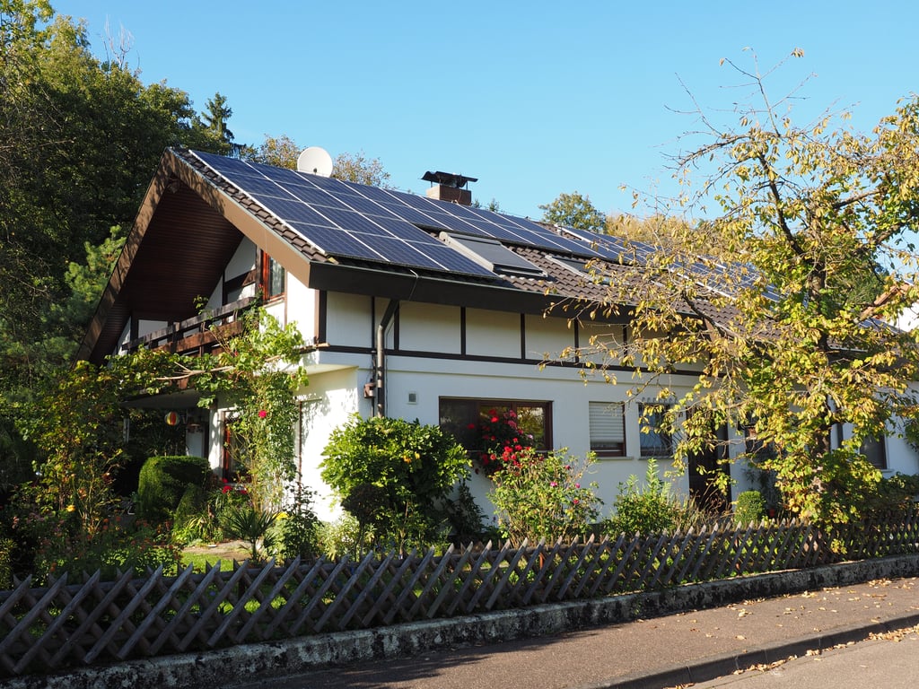 residential rooftop solar panels