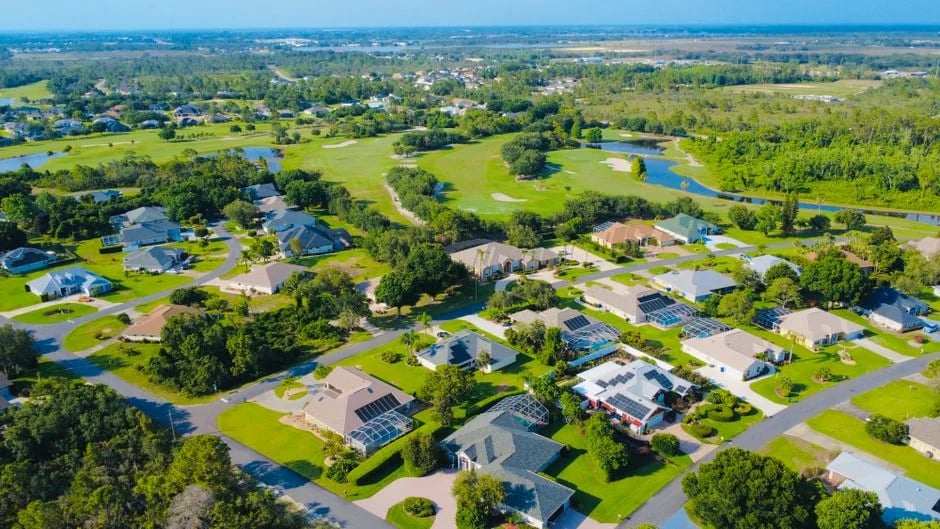 Image describing Top 7 Best Golf Course Community Homes for Sale 2026?