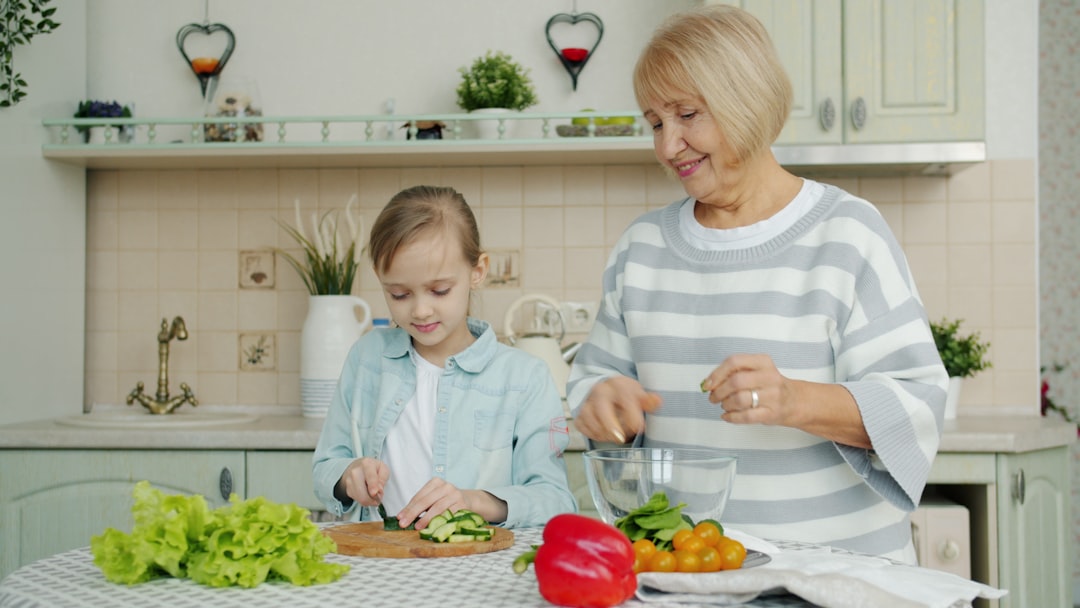 Healthy Diet for Old Age: Practical Nutrition for Independence and Daily Well-Being