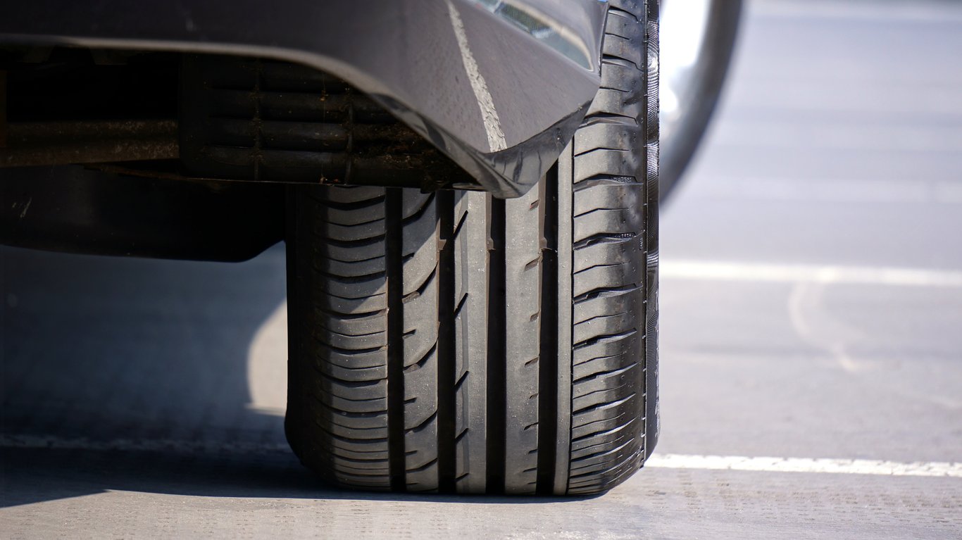car tire tread
