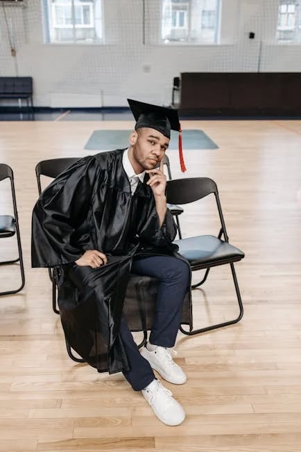 Image describing How to Snag a 2025 Full Ride Grad Scholarship Now!