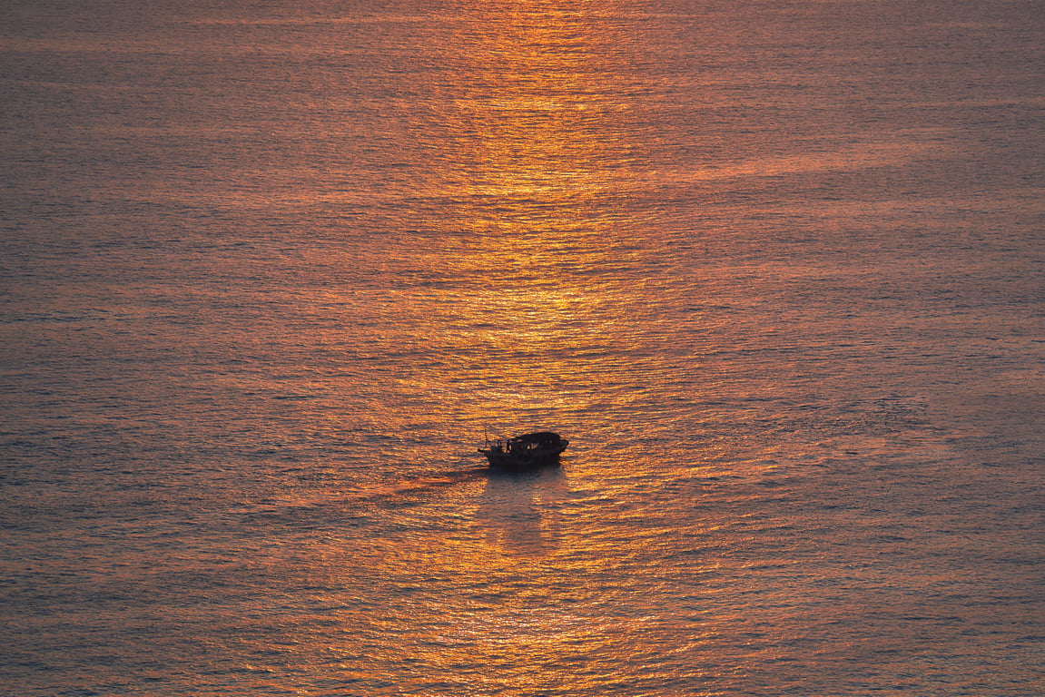 used fishing boat inspection