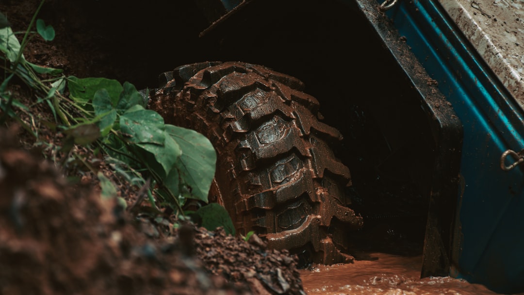 Types of Tires for Trucks: Match Tread, Load Rating, and Terrain to Your Work