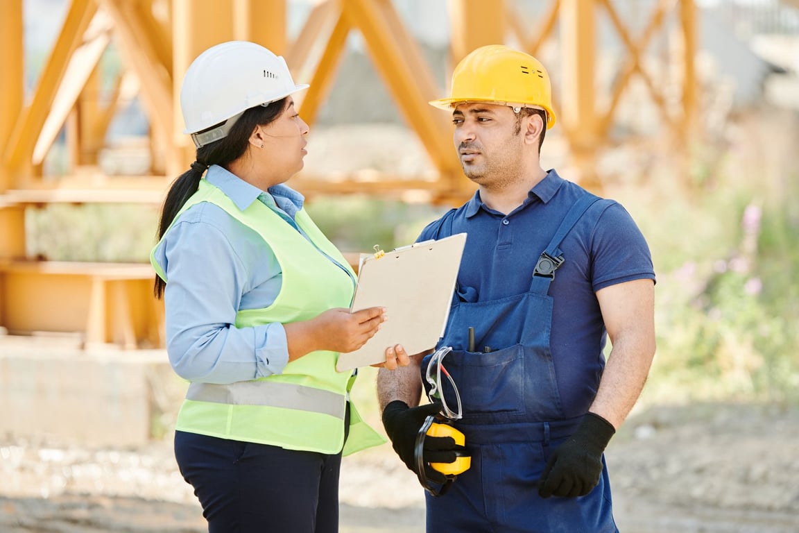 Crown Roofing: What Homeowners Should Check Before Hiring a Contractor
